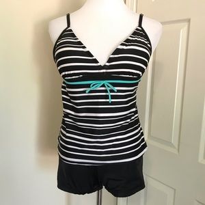 South Point 2pc Tankini Shorts Swimsuit